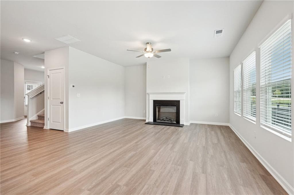 3 bedroom, 3 bathroom, 2,130 sq ft single family residence for sale at 5824 Maddox Road, Morrow, GA 30260 — photo 2