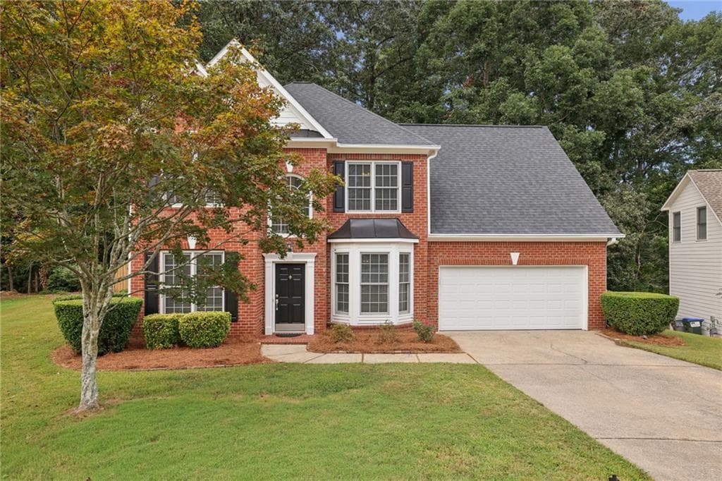 4 bedroom, 3 bathroom, 2,444 sq ft single family residence for sale at 6010 Hampton Bluff Way, Roswell, GA 30075 — photo 1 of 23