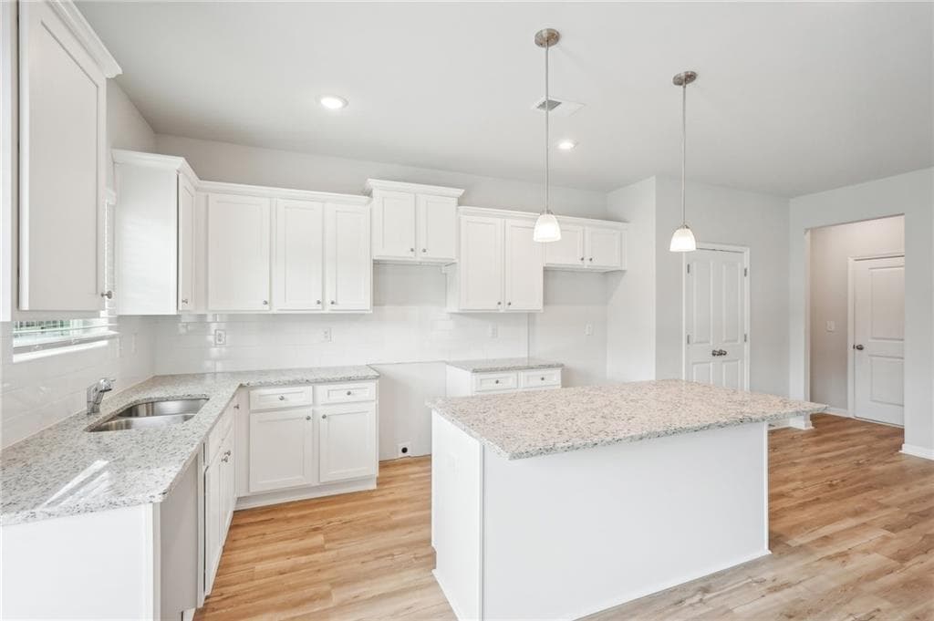 3 bedroom, 3 bathroom, 2,084 sq ft single family residence for sale at 5832 Maddox Road, Morrow, GA 30260 — photo 9