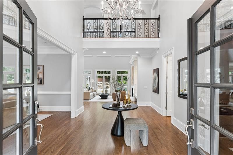 5 bedroom, 7 bathroom, 6,124 sq ft single family residence for sale at 4992 Rebel Trail, Atlanta, GA 30327 — photo 3