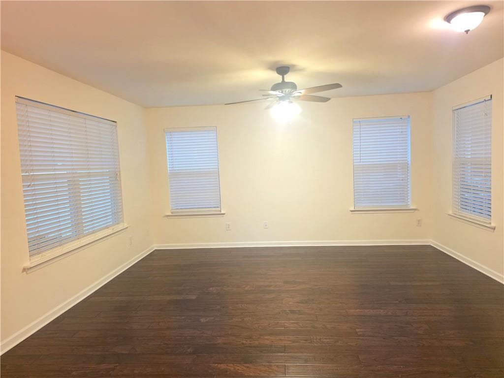 2 bedroom, 3 bathroom, 1,234 sq ft single family residence for rent at 411 Chatooga Lane, Woodstock, GA 30188 for $1,900 a month — photo 3