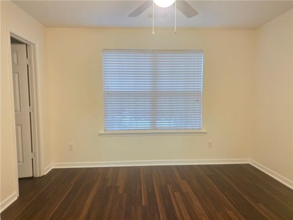 2 bedroom, 3 bathroom, 1,234 sq ft single family residence for rent at 411 Chatooga Lane, Woodstock, GA 30188 for $1,900 a month — photo 9
