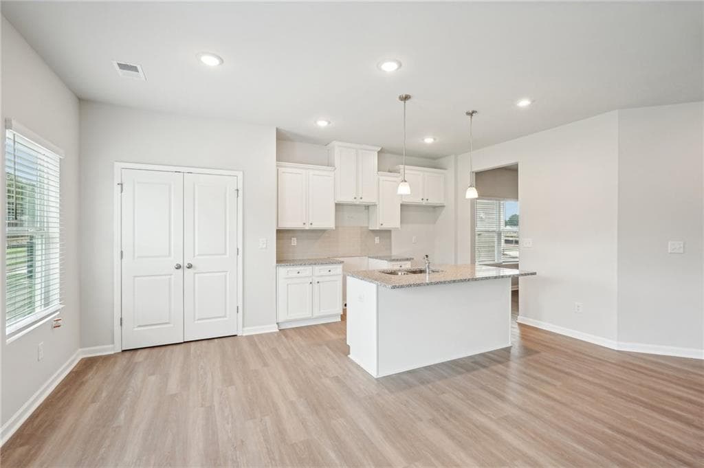 3 bedroom, 3 bathroom, 2,130 sq ft single family residence for sale at 5836 Maddox Road, Morrow, GA 30260 — photo 8
