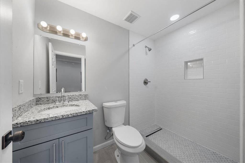 1 bedroom, 1 bathroom, 900 sq ft apartment for rent at 5399 Northland Drive 402, Sandy Springs, GA 30342 for $1,900 a month — photo 8
