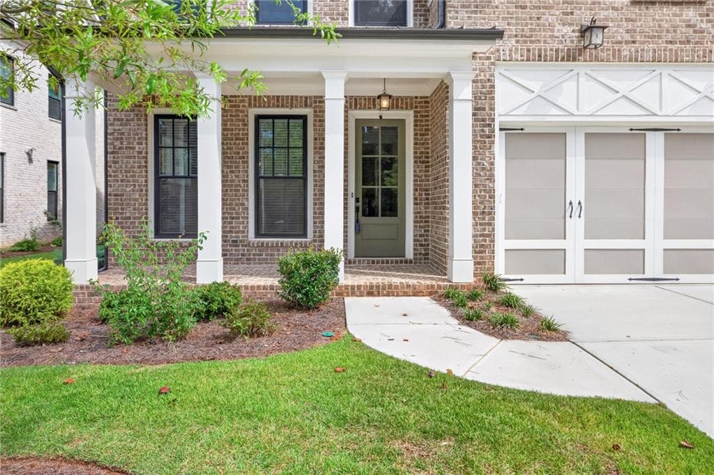 5 bedroom, 5 bathroom, 3,922 sq ft single family residence for sale at 140 Wards Crossing Way, Johns Creek, GA 30022 — photo 5