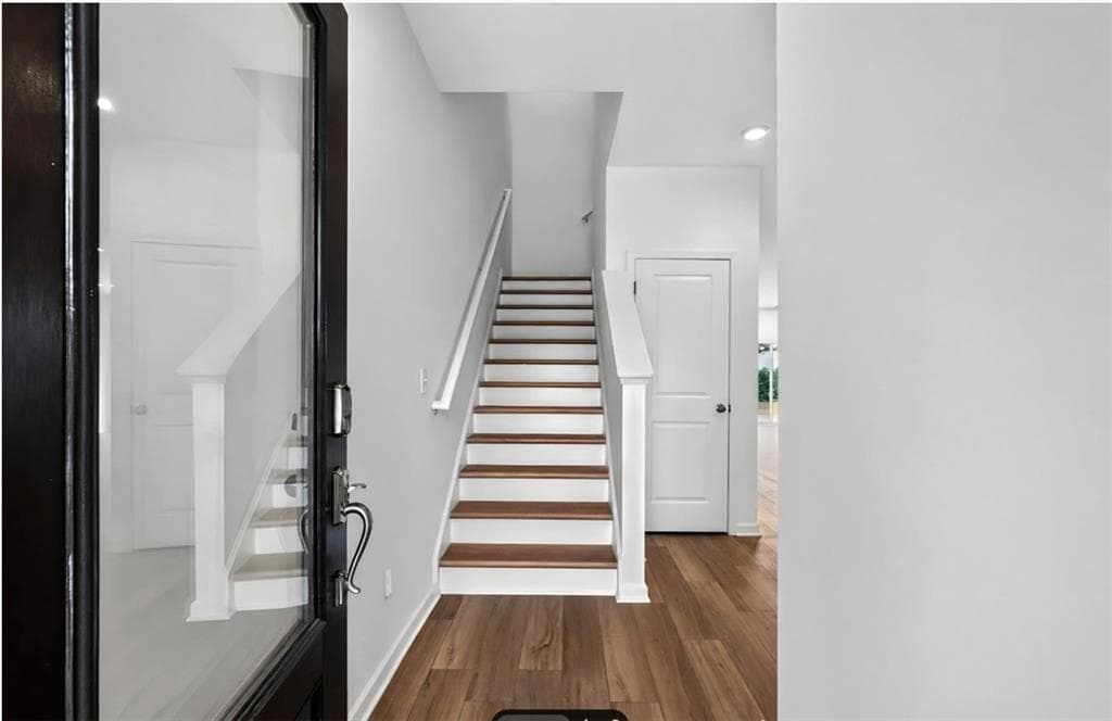 3 bedroom, 3 bathroom, 1,831 sq ft townhouse for sale at 2044 Presley Point, Lawrenceville, GA 30044 — photo 2