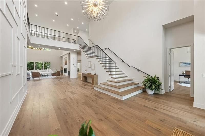 6 bedroom, 7 bathroom, 6,400 sq ft single family residence for sale at 680 Carriage Drive, Sandy Springs, GA 30328 — photo 5