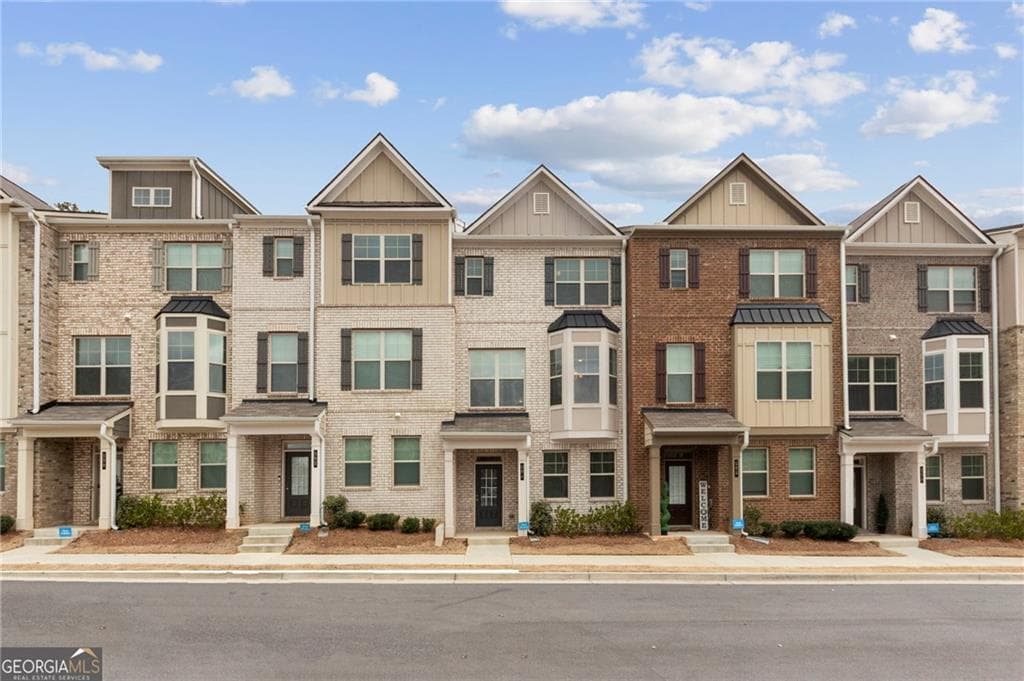 3 bedroom, 4 bathroom, 1,958 sq ft townhouse for sale at 594 Amarante Circle, Lawrenceville, GA 30046