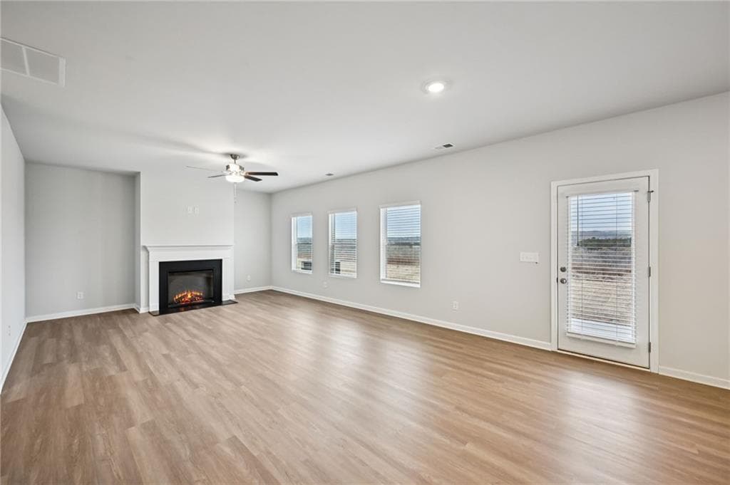 4 bedroom, 3 bathroom, 2,264 sq ft single family residence for sale at 5814 Maddox Road, Morrow, GA 30260 — photo 4