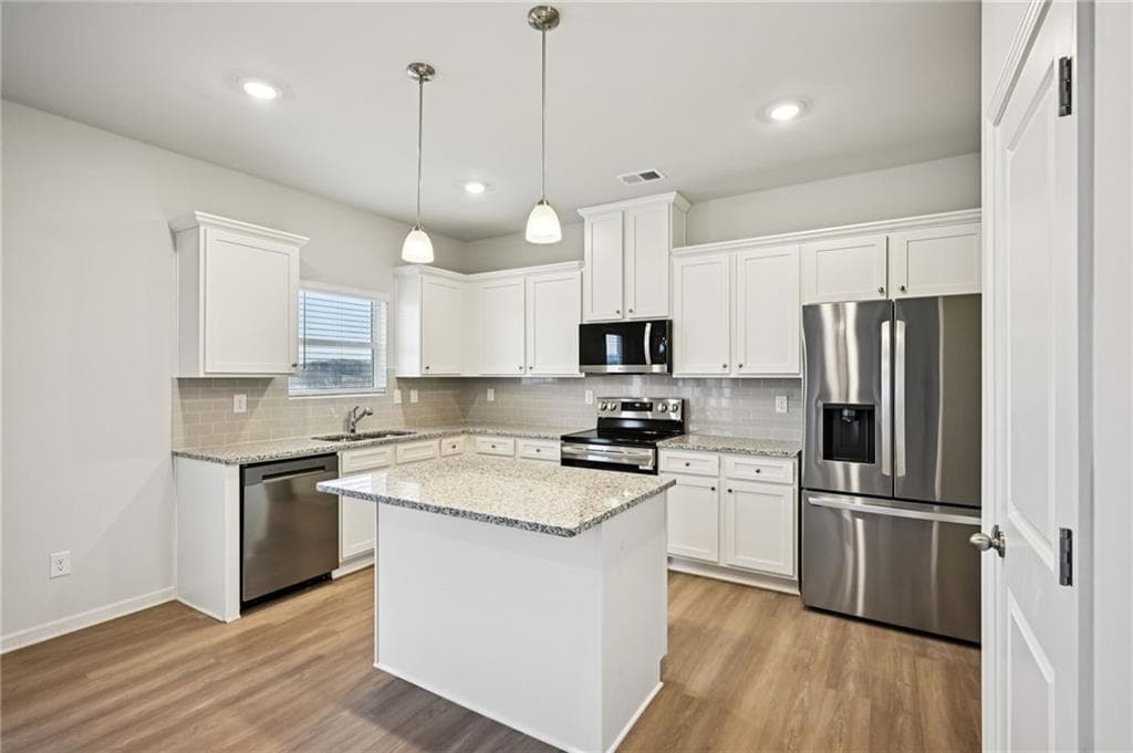4 bedroom, 3 bathroom, 2,264 sq ft single family residence for sale at 5814 Maddox Road, Morrow, GA 30260 — photo 10