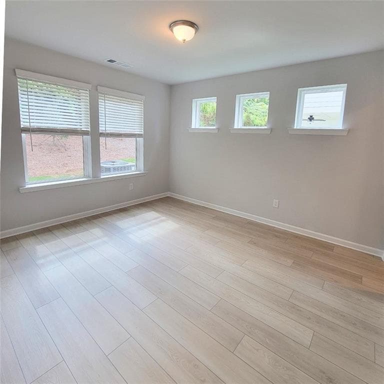 4 bedroom, 4 bathroom townhouse for rent at 112 Werner Brook Way, Atlanta, GA 30354 for $2,700 a month — photo 3