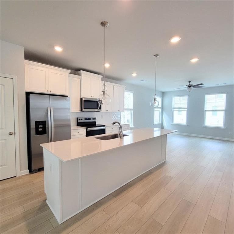 4 bedroom, 4 bathroom townhouse for rent at 112 Werner Brook Way, Atlanta, GA 30354 for $2,700 a month — photo 8