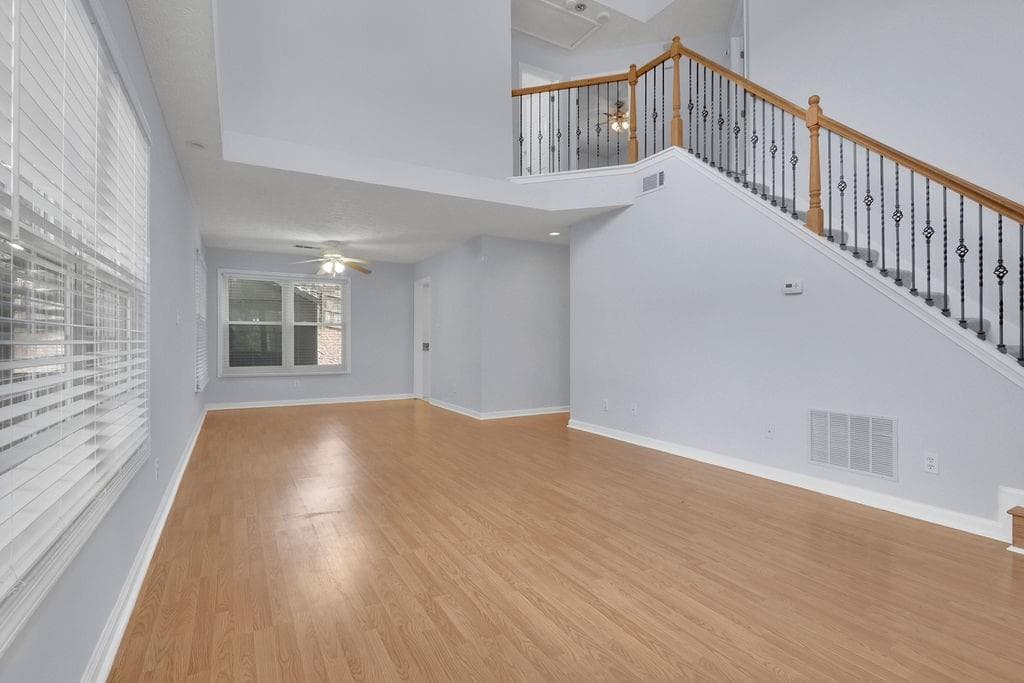 3 bedroom, 3 bathroom, 2,212 sq ft single family residence for sale at 5235 Arbor View Way, Sugar Hill, GA 30518 — photo 9