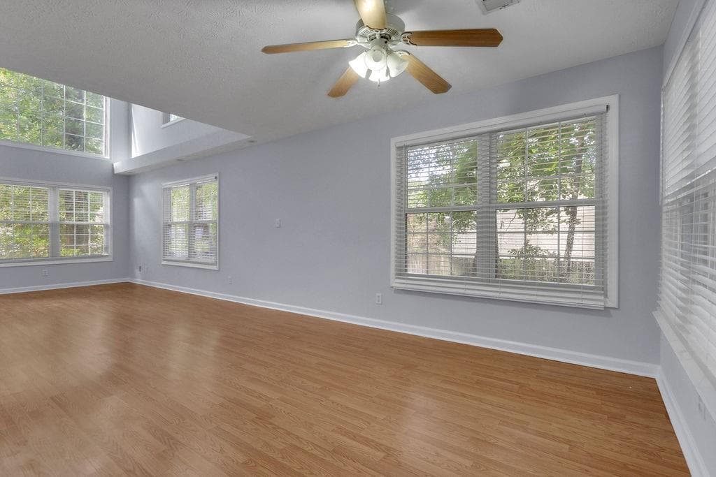 3 bedroom, 3 bathroom, 2,212 sq ft single family residence for sale at 5235 Arbor View Way, Sugar Hill, GA 30518 — photo 2