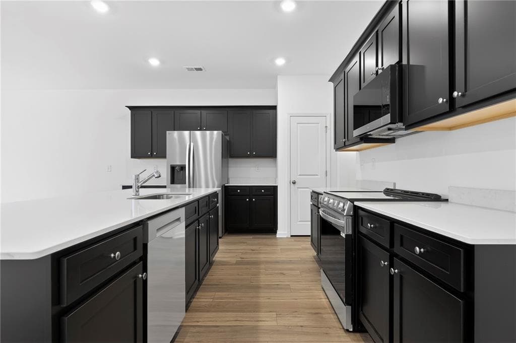 3 bedroom, 3 bathroom, 1,831 sq ft townhouse for sale at 2038 Presley Point, Lawrenceville, GA 30044 — photo 7