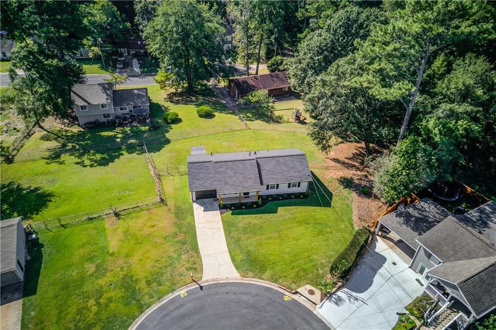 3 bedroom, 2 bathroom, 1,063 sq ft single family residence for sale at 3622 Cainbridge Court, Lawrenceville, GA 30044 — photo 2