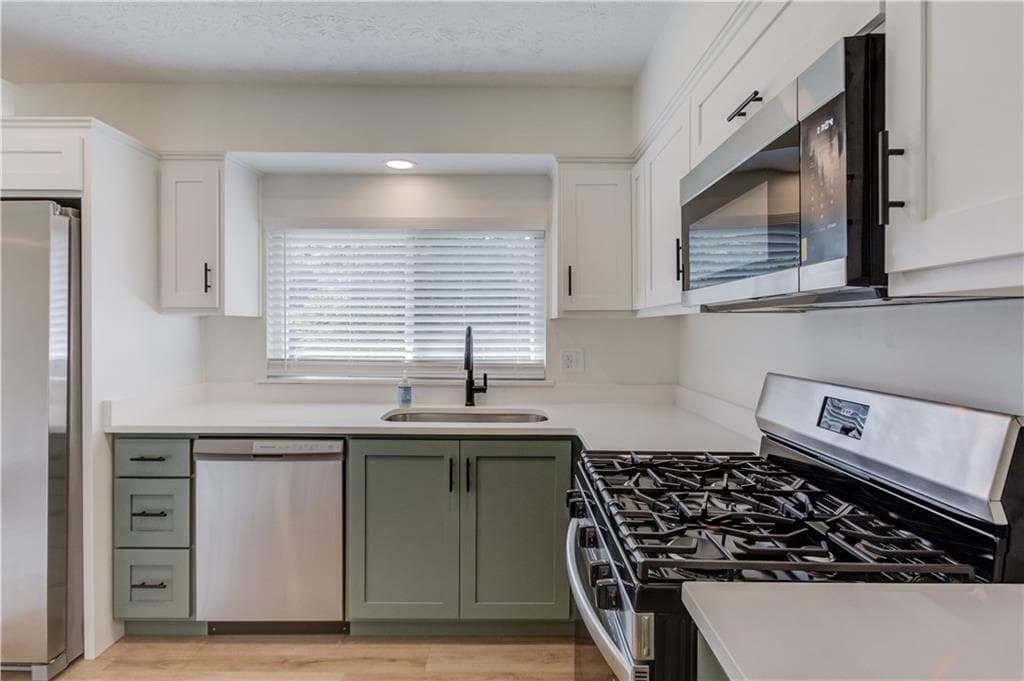 3 bedroom, 2 bathroom, 1,063 sq ft single family residence for sale at 3622 Cainbridge Court, Lawrenceville, GA 30044 — photo 10