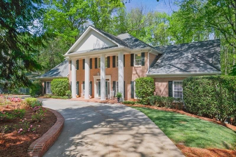 6 bedroom, 6 bathroom, 6,223 sq ft single family residence for sale at 2000 Old Dominion Road, Atlanta, GA 30350 — photo 2