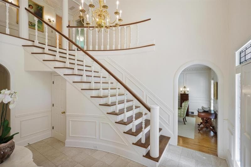 6 bedroom, 6 bathroom, 6,223 sq ft single family residence for sale at 2000 Old Dominion Road, Atlanta, GA 30350 — photo 4