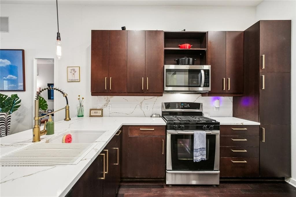 1 bedroom, 1 bathroom, 810 sq ft condominium for sale at 870 Inman Village Parkway 222, Atlanta, GA 30307 — photo 9