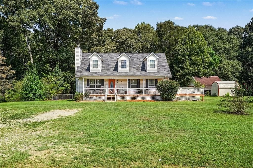 3 bedroom, 2 bathroom, 1,875 sq ft single family residence for sale at 2943 High Falls Road, Griffin, GA 30223 — photo 7