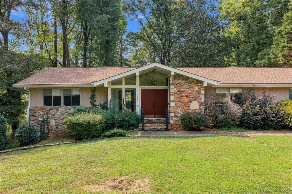 4 bedroom, 4 bathroom, 2,999 sq ft single family residence for sale at 3803 Gothic Elm Court, Decatur, GA 30034