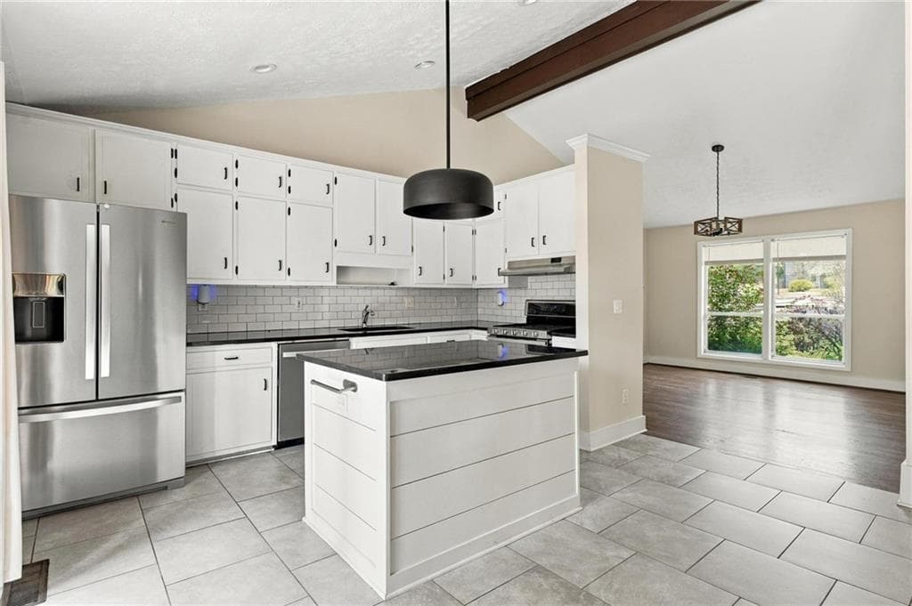 4 bedroom, 4 bathroom, 2,999 sq ft single family residence for sale at 3803 Gothic Elm Court, Decatur, GA 30034 — photo 7