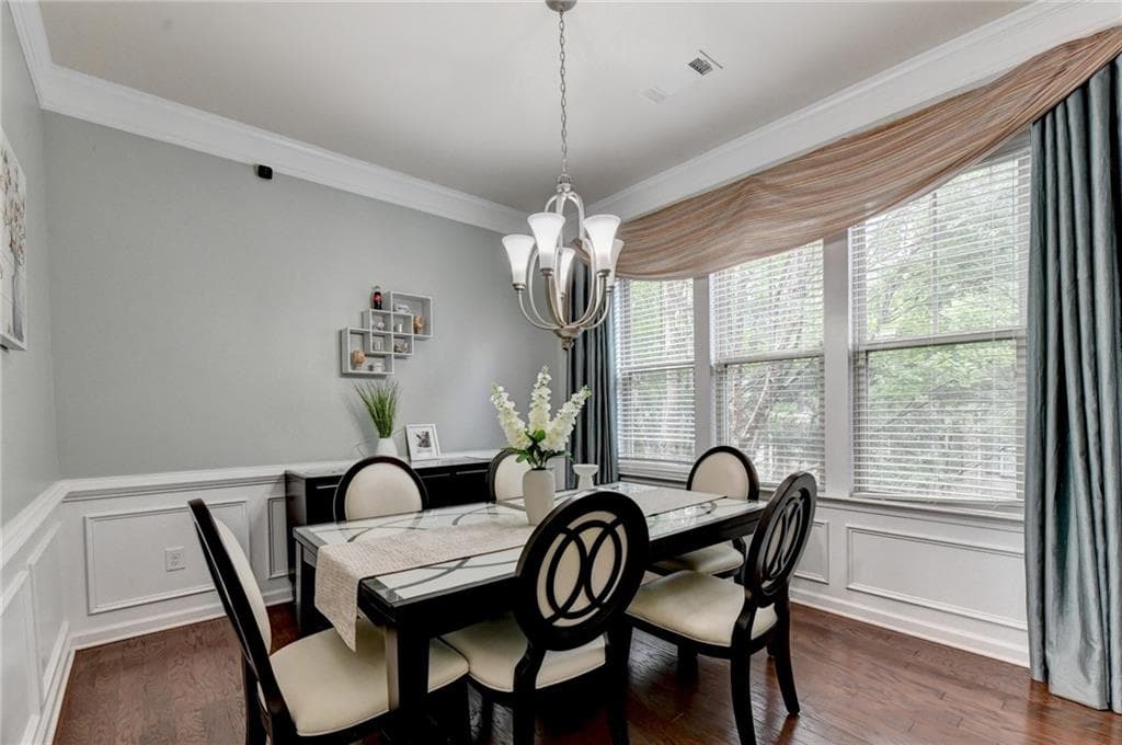 3 bedroom, 4 bathroom, 2,200 sq ft townhouse for sale at 2634 Portbury Place, Atlanta, GA 30329 — photo 3