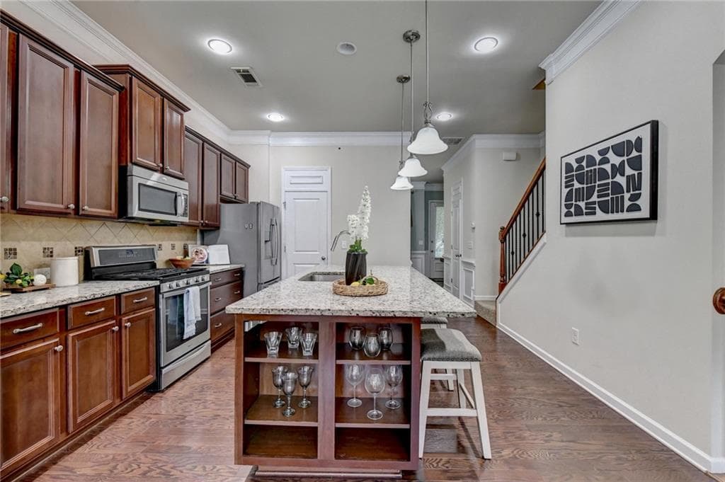3 bedroom, 4 bathroom, 2,200 sq ft townhouse for sale at 2634 Portbury Place, Atlanta, GA 30329 — photo 9