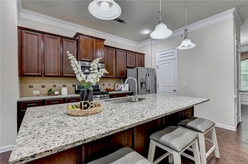 3 bedroom, 4 bathroom, 2,200 sq ft townhouse for sale at 2634 Portbury Place, Atlanta, GA 30329 — photo 10
