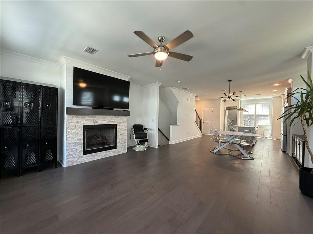 3 bedroom, 4 bathroom, 2,016 sq ft townhouse for rent at 1112 Larkin Drive, Buford, GA 30518 for $2,595 a month — photo 2