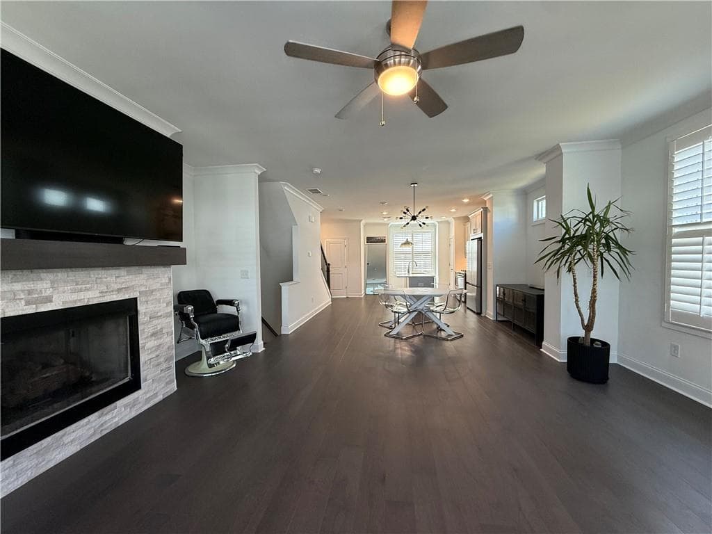 3 bedroom, 4 bathroom, 2,016 sq ft townhouse for rent at 1112 Larkin Drive, Buford, GA 30518 for $2,595 a month — photo 3