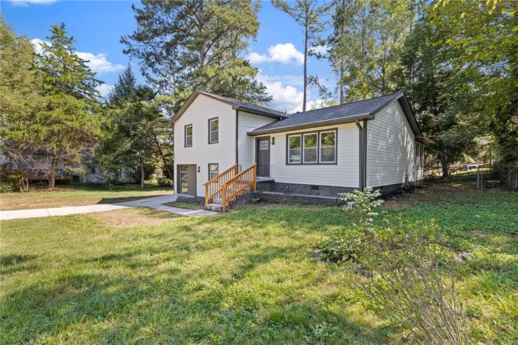 3 bedroom, 2 bathroom, 1,320 sq ft single family residence for sale at 5 Hidden Valley Drive, Lawrenceville, GA 30044 — photo 2
