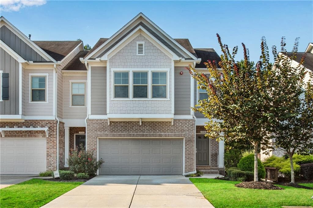 4 bedroom, 4 bathroom, 2,583 sq ft townhouse for sale at 113 Maple Creek Way, Woodstock, GA 30188 — photo 1 of 44