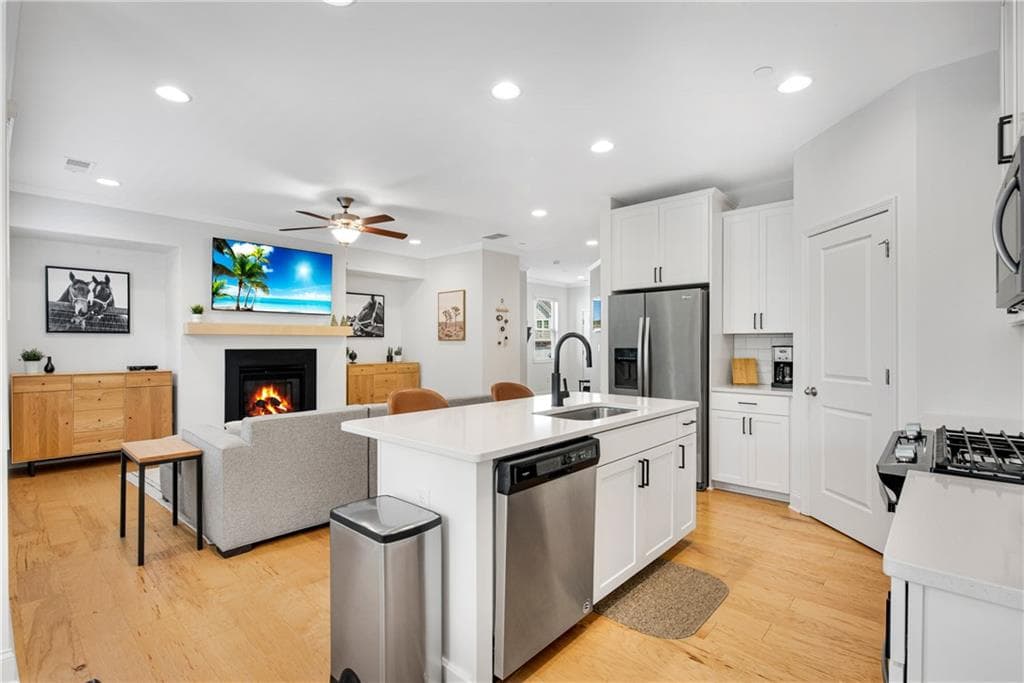 4 bedroom, 4 bathroom, 2,583 sq ft townhouse for sale at 113 Maple Creek Way, Woodstock, GA 30188 — photo 10