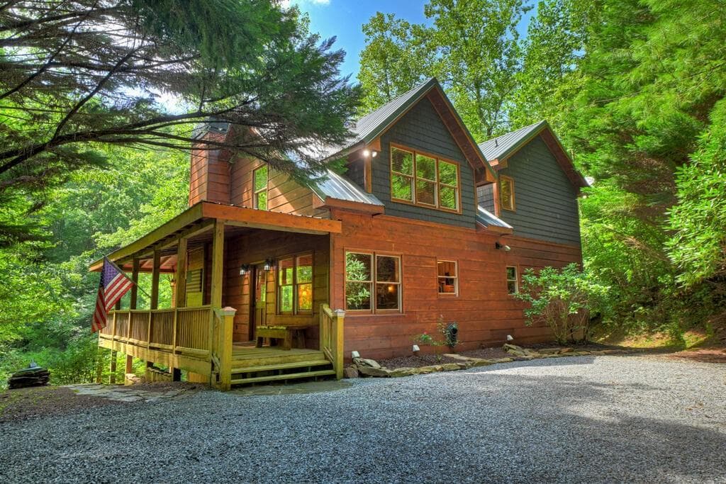 3 bedroom, 3 bathroom, 2,904 sq ft single family residence for sale at 46 Private Drive, Ellijay, GA 30536 — photo 2
