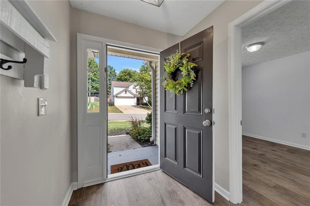 3 bedroom, 2 bathroom, 1,660 sq ft single family residence for sale at 334 Westminster Drive, Canton, GA 30114 — photo 5