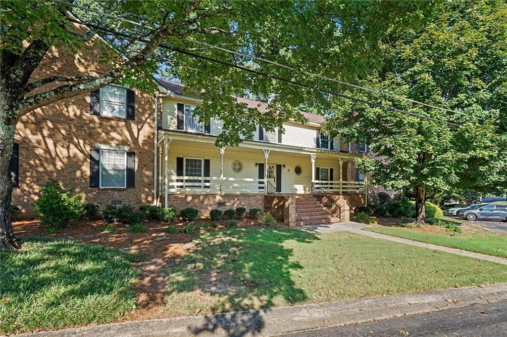 4 bedroom, 3 bathroom, 1,898 sq ft condominium for sale at 3825 Lavista Road O3, Tucker, GA 30084