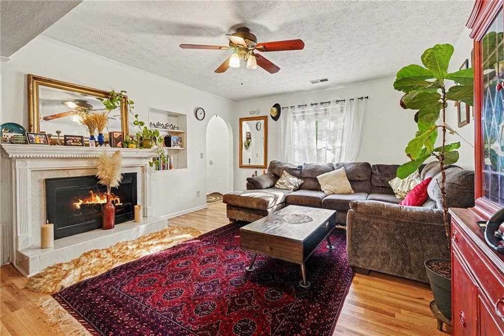 4 bedroom, 3 bathroom, 1,898 sq ft condominium for sale at 3825 Lavista Road O3, Tucker, GA 30084 — photo 2