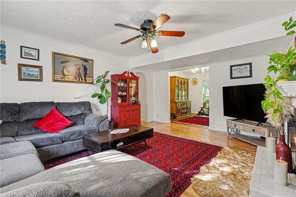 4 bedroom, 3 bathroom, 1,898 sq ft condominium for sale at 3825 Lavista Road O3, Tucker, GA 30084 — photo 3