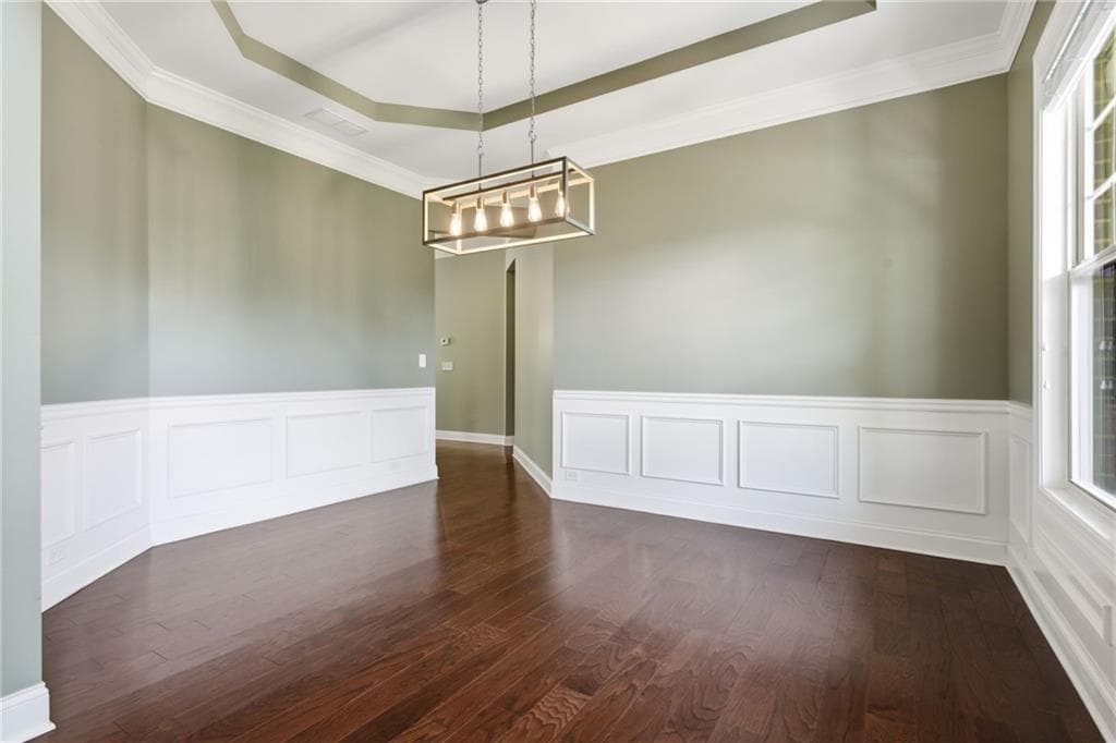 5 bedroom, 4 bathroom, 3,912 sq ft single family residence for sale at 4529 Summersweet Drive, Marietta, GA 30066 — photo 4