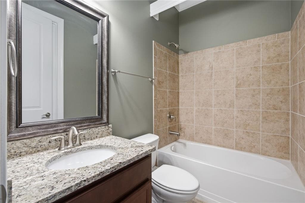 5 bedroom, 4 bathroom, 3,912 sq ft single family residence for sale at 4529 Summersweet Drive, Marietta, GA 30066 — photo 9