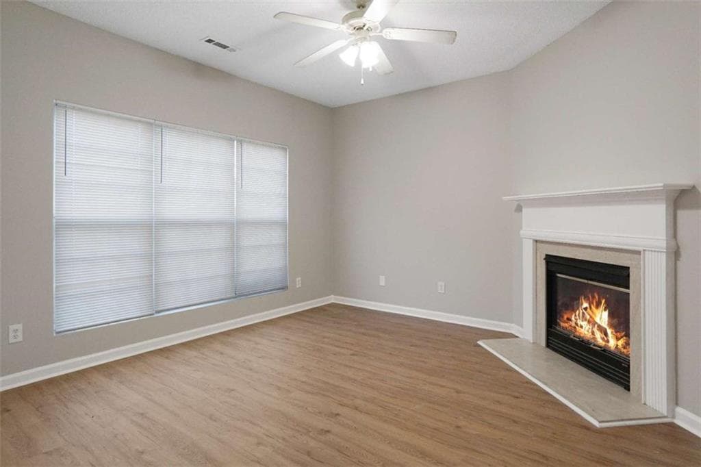 3 bedroom, 3 bathroom, 1,350 sq ft townhouse for rent at 7230 Oakley Court, Union City, GA 30291 for $1,850 a month — photo 5