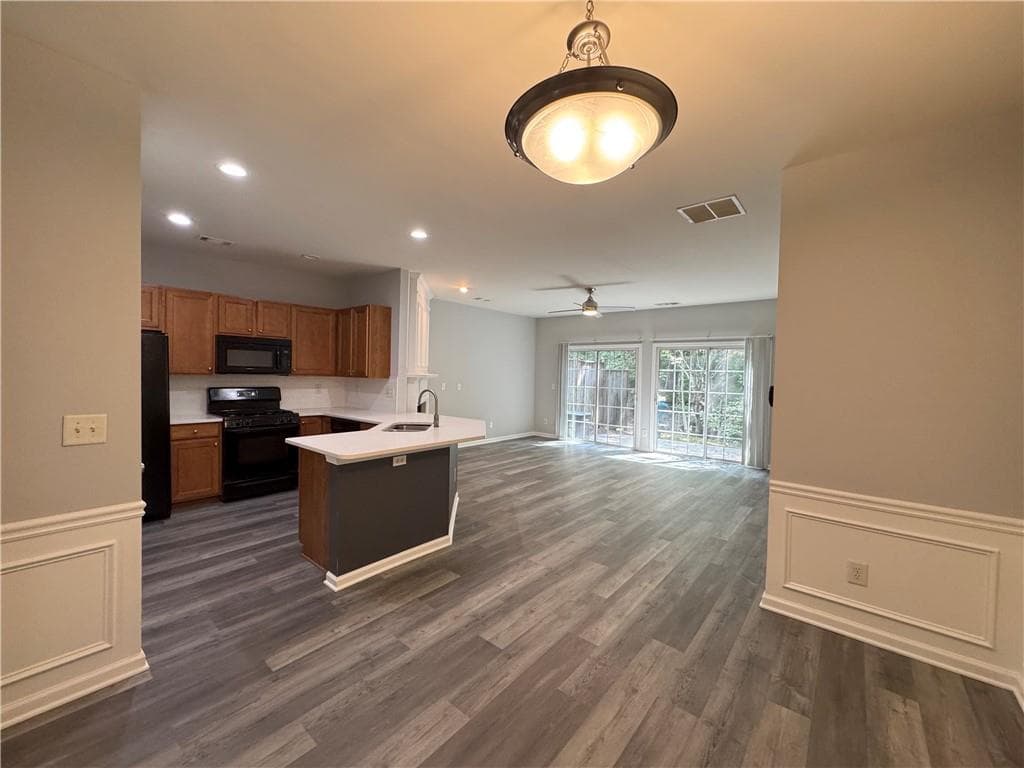 3 bedroom, 3 bathroom, 1,416 sq ft townhouse for rent at 1976 Hailston Drive, Duluth, GA 30097 for $2,200 a month — photo 3