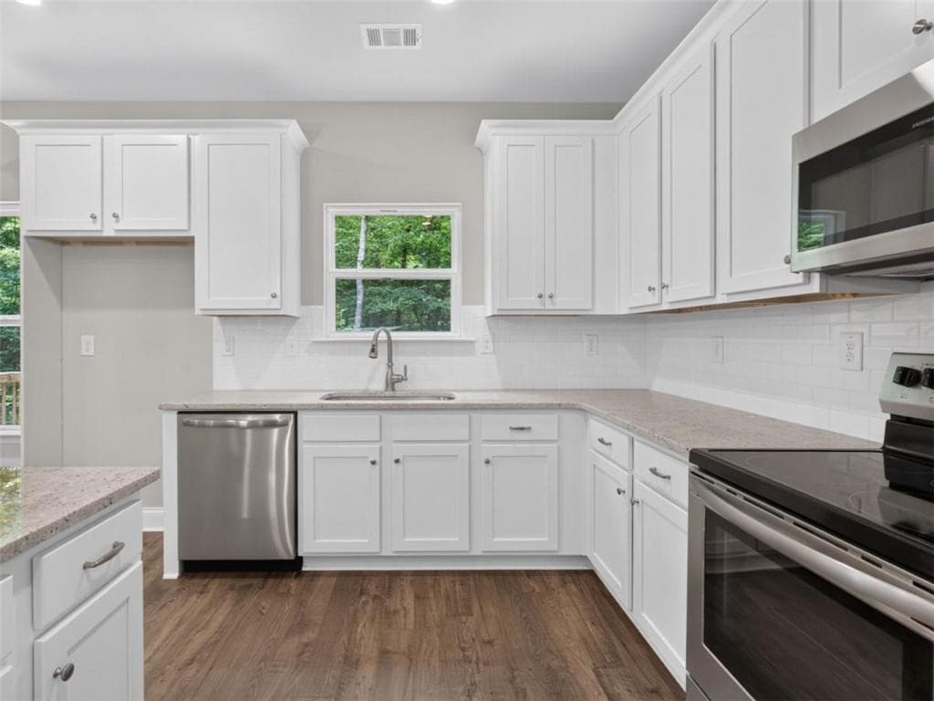 4 bedroom, 3 bathroom single family residence for sale at 407 Shoals Trail, Dallas, GA 30132 — photo 10