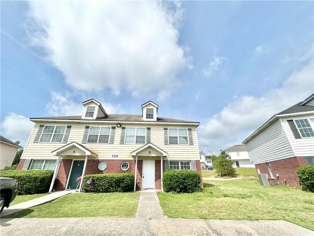 4 bedroom, 3 bathroom, 1,472 sq ft townhouse for rent at 729 Wheel House Lane B, Monroe, GA 30655 for $1,600 a month — photo 1 of 15