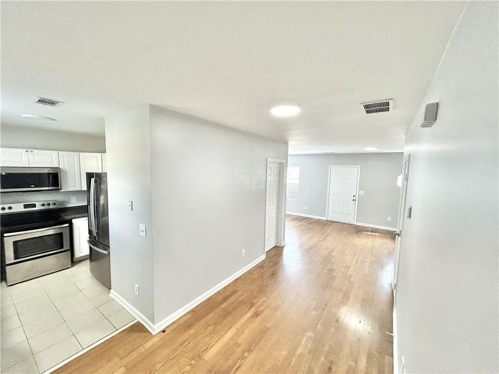 4 bedroom, 3 bathroom, 1,472 sq ft townhouse for rent at 729 Wheel House Lane B, Monroe, GA 30655 for $1,600 a month — photo 7