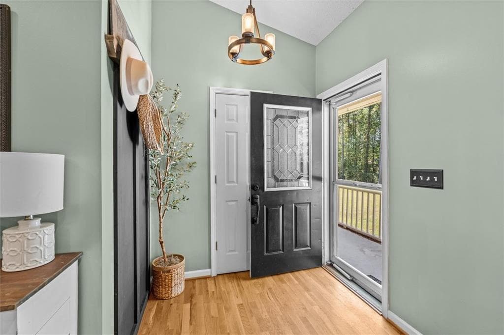 4 bedroom, 3 bathroom, 2,570 sq ft single family residence for sale at 51 Moon Road, Waco, GA 30182 — photo 8