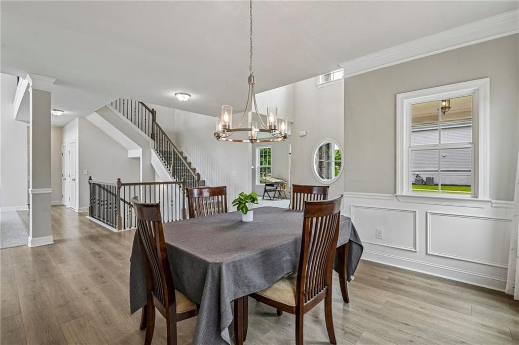5 bedroom, 4 bathroom, 3,279 sq ft single family residence for sale at 129 Edinburgh Drive, Canton, GA 30115 — photo 3