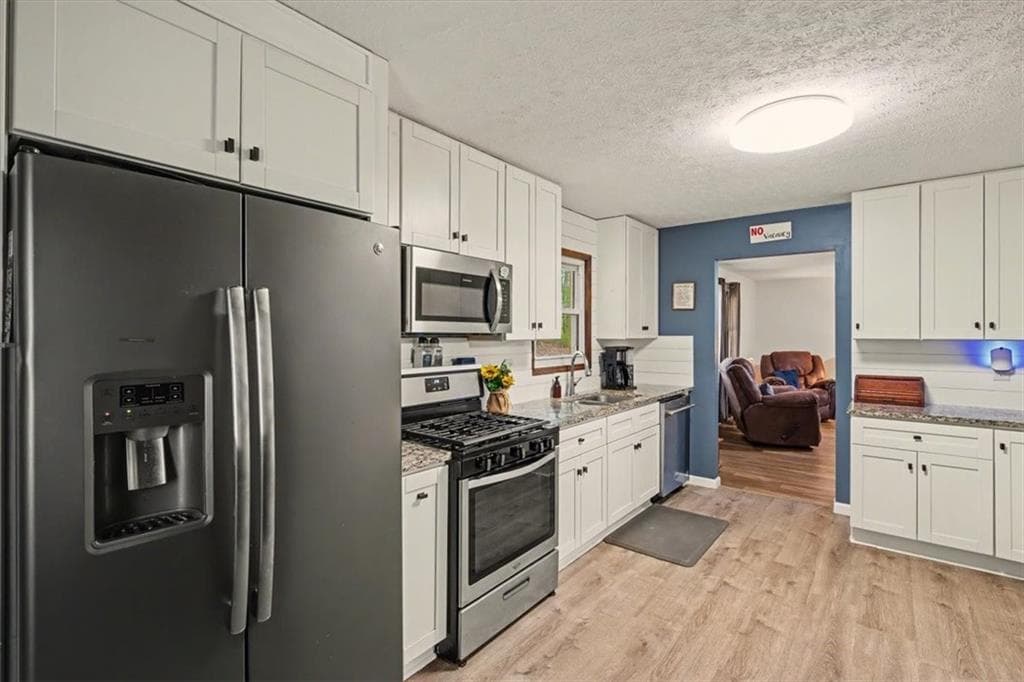 3 bedroom, 2 bathroom, 1,779 sq ft single family residence for sale at 1361 Villa Rica Road, Powder Springs, GA 30127 — photo 9